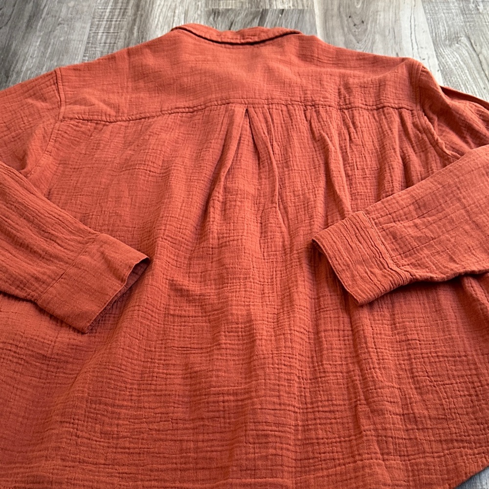 Women’s Maurice’s Rust Button-Up Shirt - Picture 4 of 4